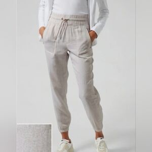 Athleta Cabo Linen Ghost Cheetah Print Jogger Pants Size 12 Tall